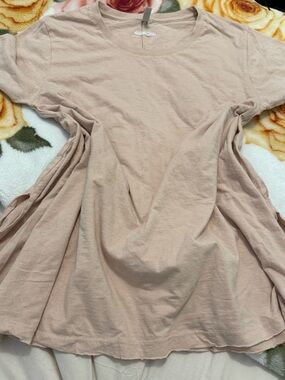 Classic Short Sleeve Scoop Neck Tee in Soft Blush